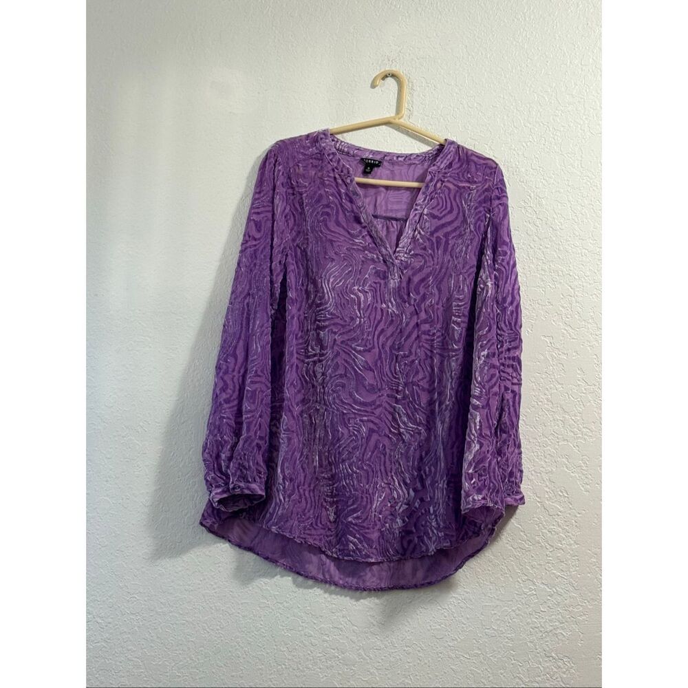 Torrid 0 Velvet Burnout Pullover Purple Long Sleeve blouse shirt